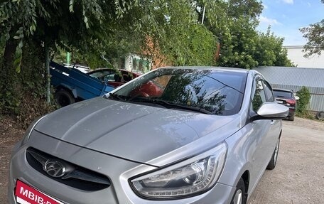 Hyundai Solaris II рестайлинг, 2014 год, 1 100 000 рублей, 5 фотография