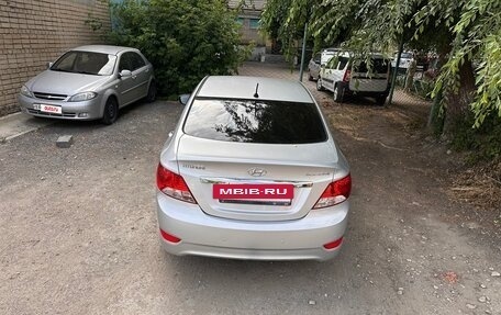 Hyundai Solaris II рестайлинг, 2014 год, 1 100 000 рублей, 6 фотография