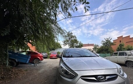 Hyundai Solaris II рестайлинг, 2014 год, 1 100 000 рублей, 4 фотография