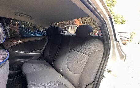 Hyundai Solaris II рестайлинг, 2014 год, 1 100 000 рублей, 12 фотография