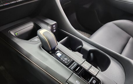 Toyota Crown, 2024 год, 11 фотография