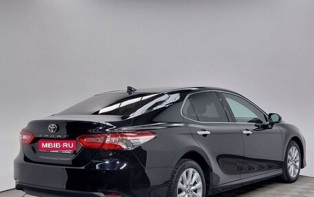 Toyota Camry, 2020 год, 2 390 000 рублей, 5 фотография