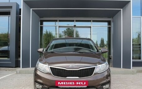 KIA Rio III рестайлинг, 2017 год, 990 000 рублей, 2 фотография