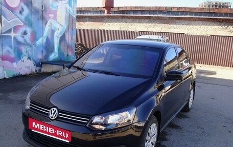 Volkswagen Polo VI (EU Market), 2012 год, 720 000 рублей, 2 фотография