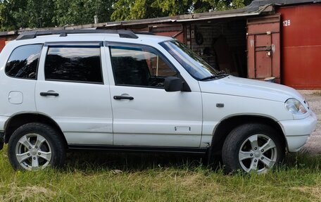 Chevrolet Niva I рестайлинг, 2009 год, 330 000 рублей, 4 фотография
