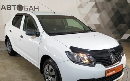 Renault Logan II, 2018 год, 699 000 рублей, 2 фотография