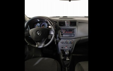 Renault Logan II, 2018 год, 699 000 рублей, 14 фотография
