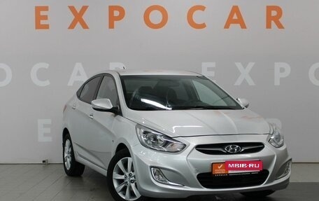 Hyundai Solaris II рестайлинг, 2011 год, 870 000 рублей, 3 фотография