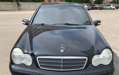 Mercedes-Benz C-Класс, 2002 год, 500 000 рублей, 1 фотография