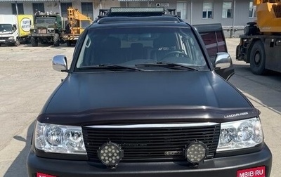 Toyota Land Cruiser 100 рестайлинг 2, 2003 год, 2 400 000 рублей, 1 фотография