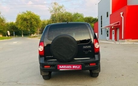 Chevrolet Niva I рестайлинг, 2017 год, 850 000 рублей, 6 фотография