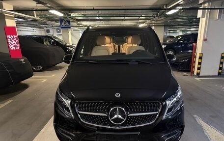 Mercedes-Benz V-Класс, 2023 год, 11 900 000 рублей, 2 фотография