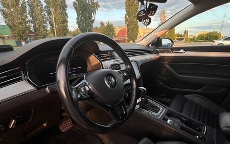 Volkswagen Passat B8 рестайлинг, 2018 год, 2 199 000 рублей, 15 фотография