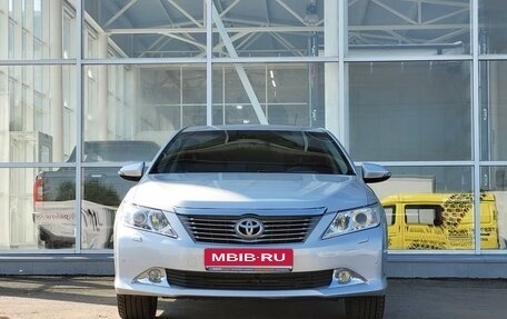 Toyota Camry, 2013 год, 1 790 000 рублей, 2 фотография