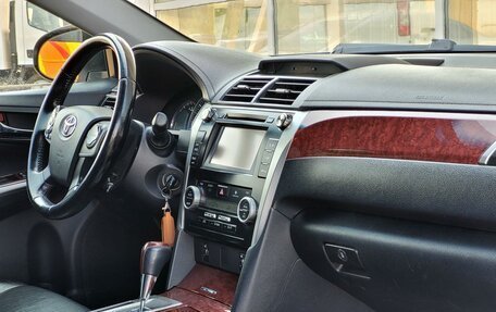 Toyota Camry, 2013 год, 1 790 000 рублей, 10 фотография