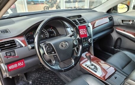 Toyota Camry, 2013 год, 1 790 000 рублей, 13 фотография