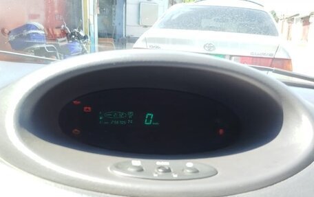 Toyota Vitz, 2002 год, 380 000 рублей, 1 фотография