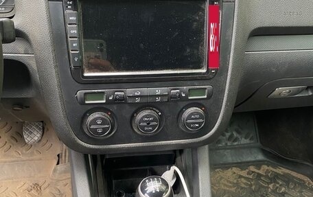Volkswagen Golf V, 2006 год, 550 000 рублей, 14 фотография