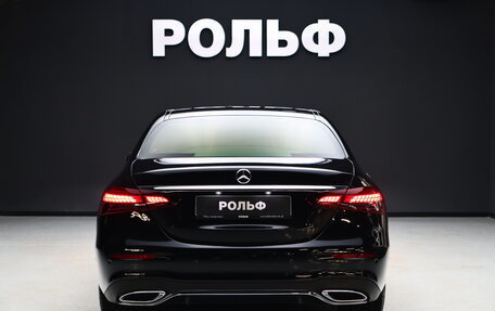 Mercedes-Benz E-Класс, 2022 год, 5 350 000 рублей, 4 фотография