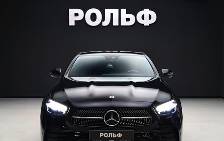Mercedes-Benz E-Класс, 2022 год, 5 350 000 рублей, 3 фотография