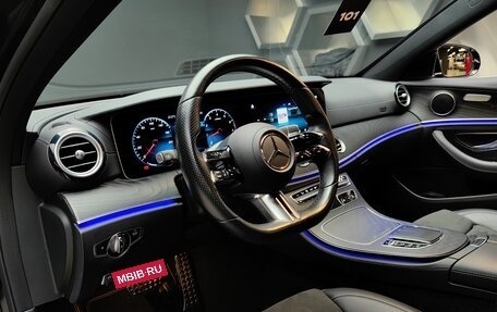 Mercedes-Benz E-Класс, 2022 год, 5 350 000 рублей, 17 фотография