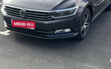 Volkswagen Passat B8 рестайлинг, 2019 год, 2 600 000 рублей, 6 фотография