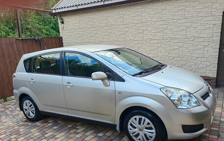 Toyota Corolla Verso I, 2008 год, 740 000 рублей, 2 фотография
