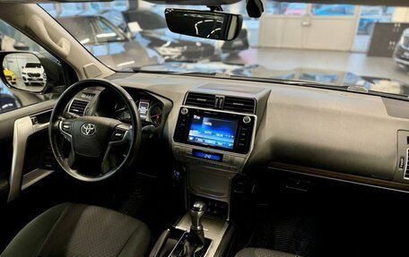 Toyota Land Cruiser Prado 150 рестайлинг 2, 2018 год, 4 399 000 рублей, 8 фотография