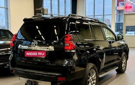 Toyota Land Cruiser Prado 150 рестайлинг 2, 2018 год, 4 399 000 рублей, 6 фотография