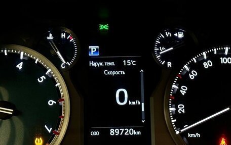 Toyota Land Cruiser Prado 150 рестайлинг 2, 2018 год, 4 399 000 рублей, 21 фотография