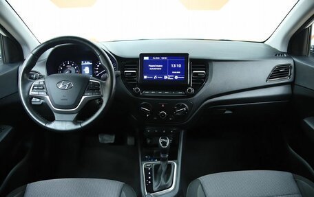 Hyundai Solaris II рестайлинг, 2021 год, 1 630 000 рублей, 11 фотография