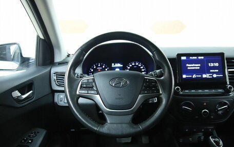Hyundai Solaris II рестайлинг, 2021 год, 1 630 000 рублей, 12 фотография