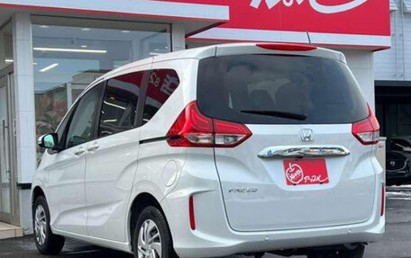 Honda Freed II, 2022 год, 1 200 000 рублей, 3 фотография