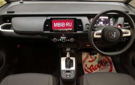 Honda Fit, 2022 год, 930 000 рублей, 5 фотография