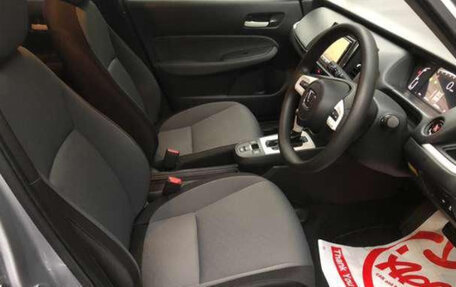 Honda Fit, 2022 год, 930 000 рублей, 6 фотография