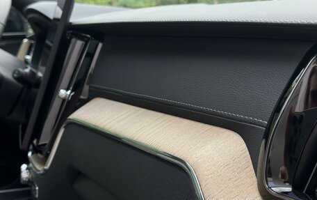 Volvo XC60 II, 2025 год, 9 550 000 рублей, 21 фотография