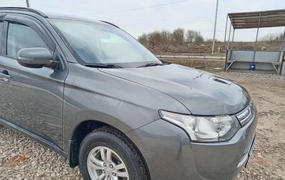 Mitsubishi Outlander III рестайлинг 3, 2013 год, 1 230 000 рублей, 1 фотография
