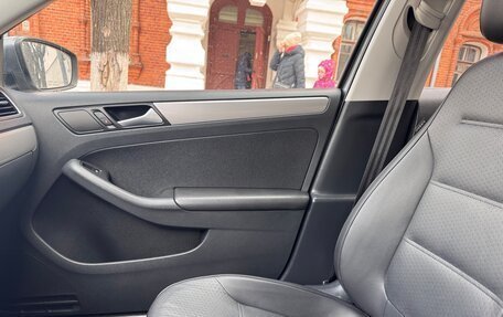 Volkswagen Jetta VI, 2017 год, 1 320 000 рублей, 28 фотография