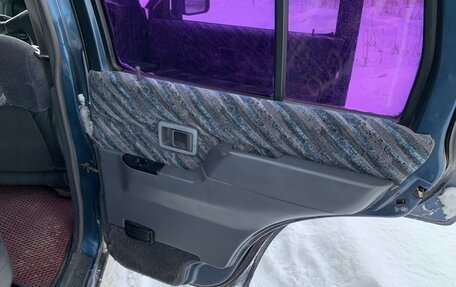 Nissan Terrano II рестайлинг, 1995 год, 499 000 рублей, 16 фотография