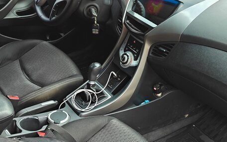 Hyundai Elantra V, 2011 год, 925 000 рублей, 6 фотография