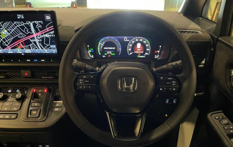 Honda Stepwgn, 2022 год, 2 000 000 рублей, 7 фотография