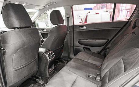 KIA Sportage IV рестайлинг, 2019 год, 2 158 000 рублей, 16 фотография