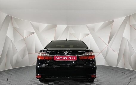 Toyota Camry, 2015 год, 1 745 000 рублей, 8 фотография