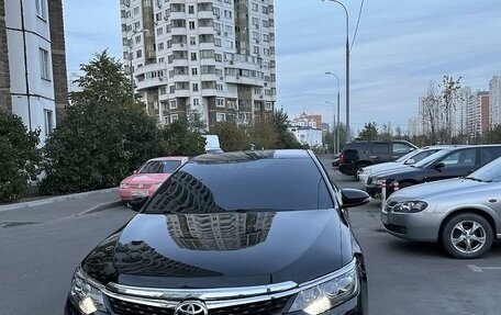 Toyota Camry, 2015 год, 1 950 000 рублей, 12 фотография