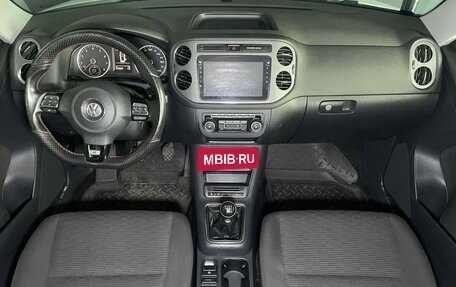 Volkswagen Tiguan I, 2012 год, 999 000 рублей, 17 фотография