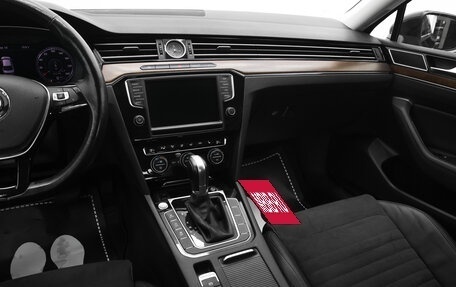 Volkswagen Passat B8 рестайлинг, 2016 год, 1 840 000 рублей, 9 фотография