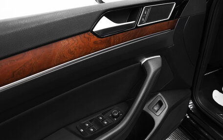 Volkswagen Passat B8 рестайлинг, 2016 год, 1 840 000 рублей, 17 фотография