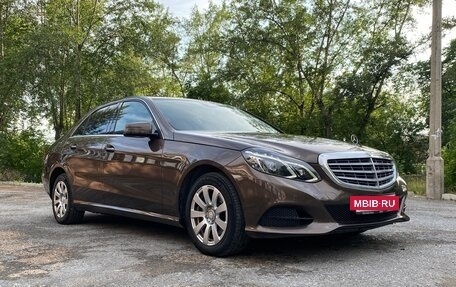 Mercedes-Benz E-Класс, 2013 год, 1 850 000 рублей, 2 фотография