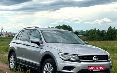 Volkswagen Tiguan II, 2019 год, 2 050 000 рублей, 1 фотография