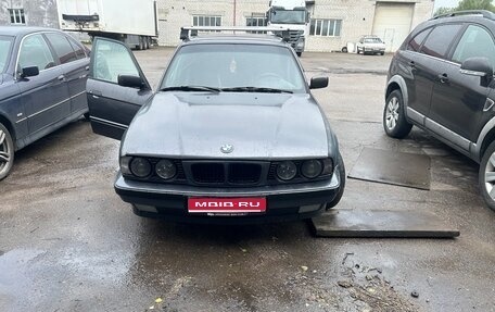 BMW 5 серия, 1989 год, 370 000 рублей, 1 фотография